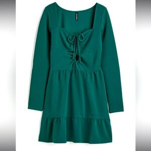 Nwt H & M Crêped Dress with Lacing